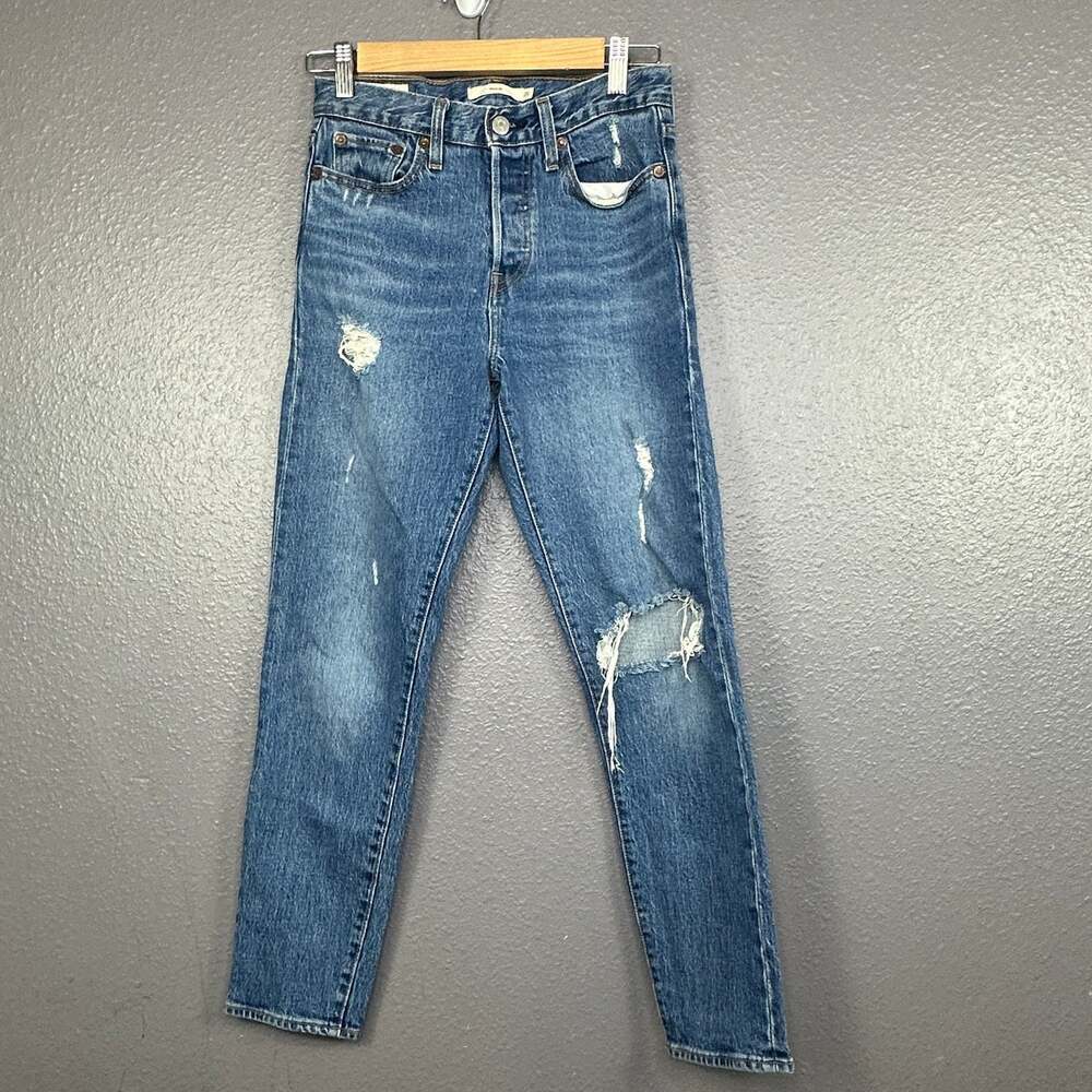 Levi's Jeans Women's 25 Wedgie Straight Blue Pants Premium Big E Remake